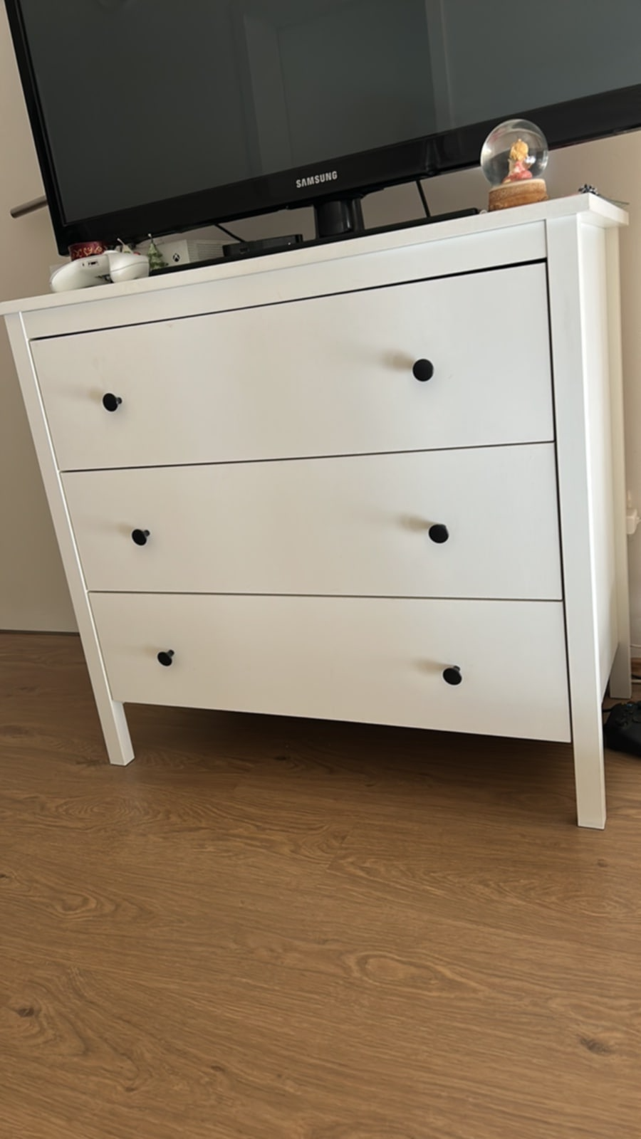 Fehér komód összeszerelés