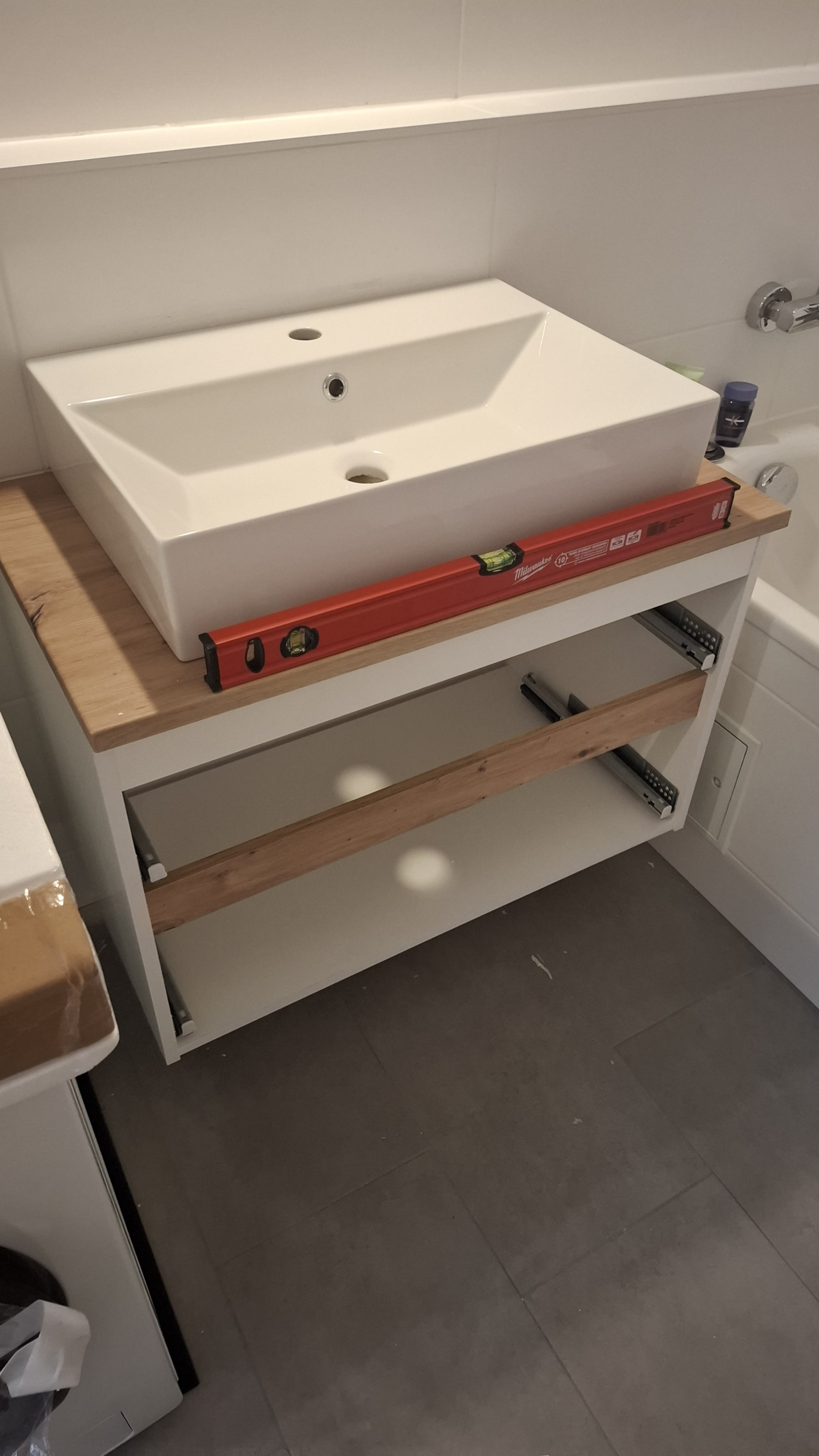 Fürdőszobabútor szerelés