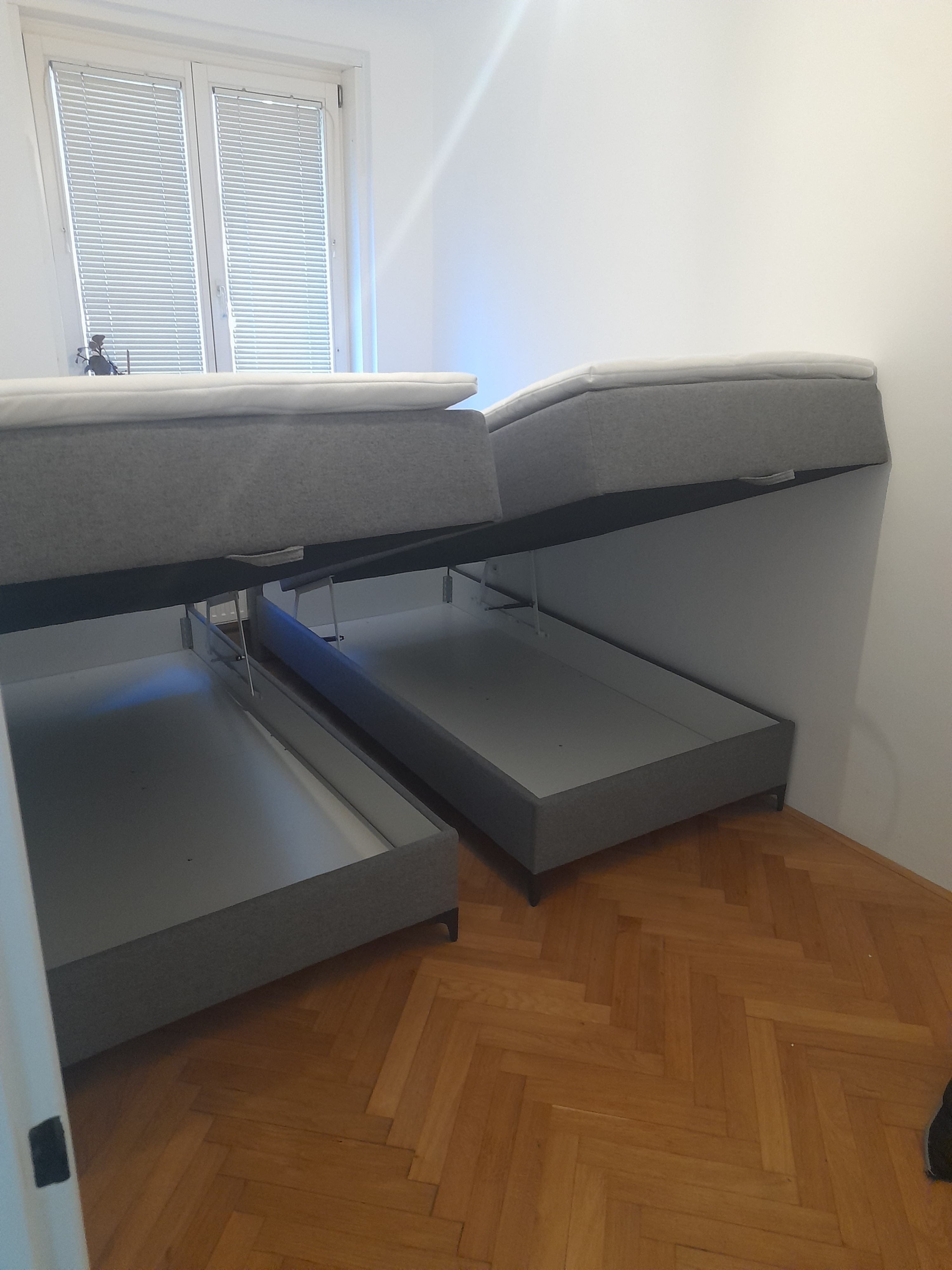 Kanapé összeszerelés